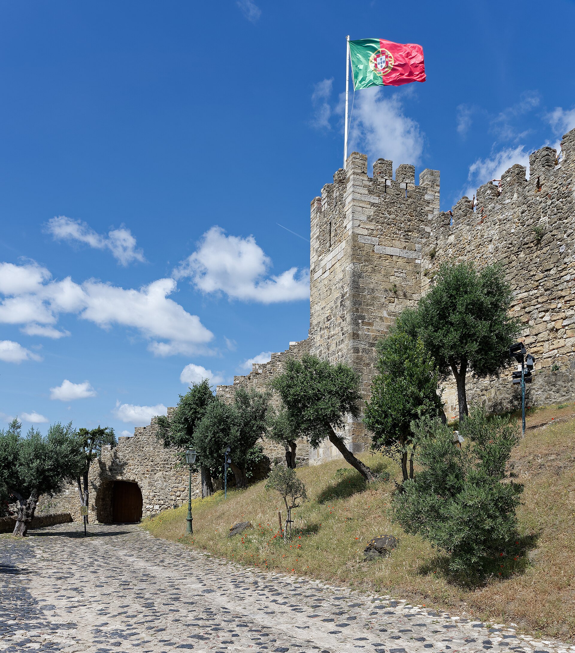 Castelo de São Jorge – Maurische Burg mit dem schönsten Panorama der Stadt.