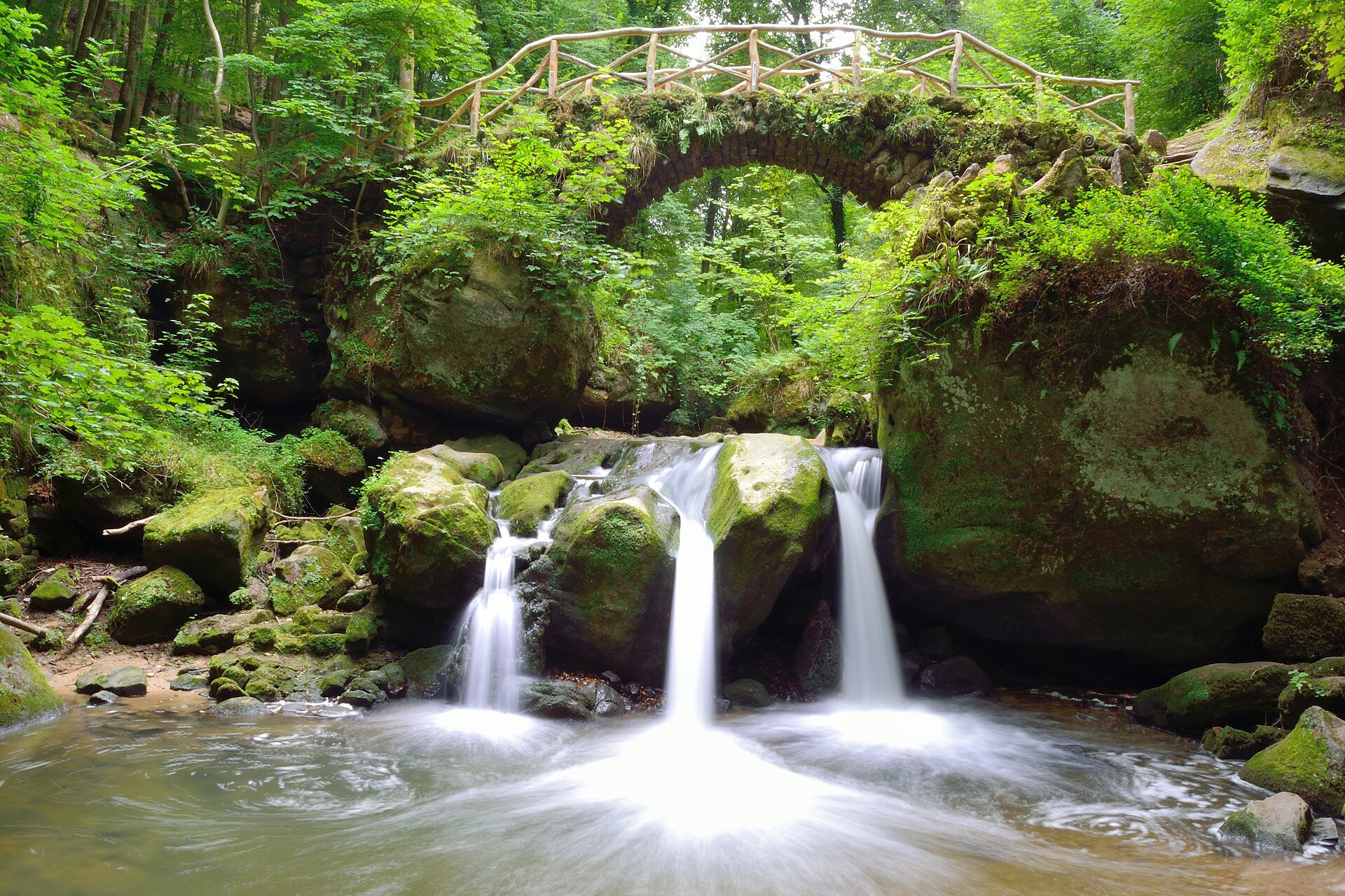 Schiessentümpel – Meistfotografierter Wasserfall im Mullerthal.