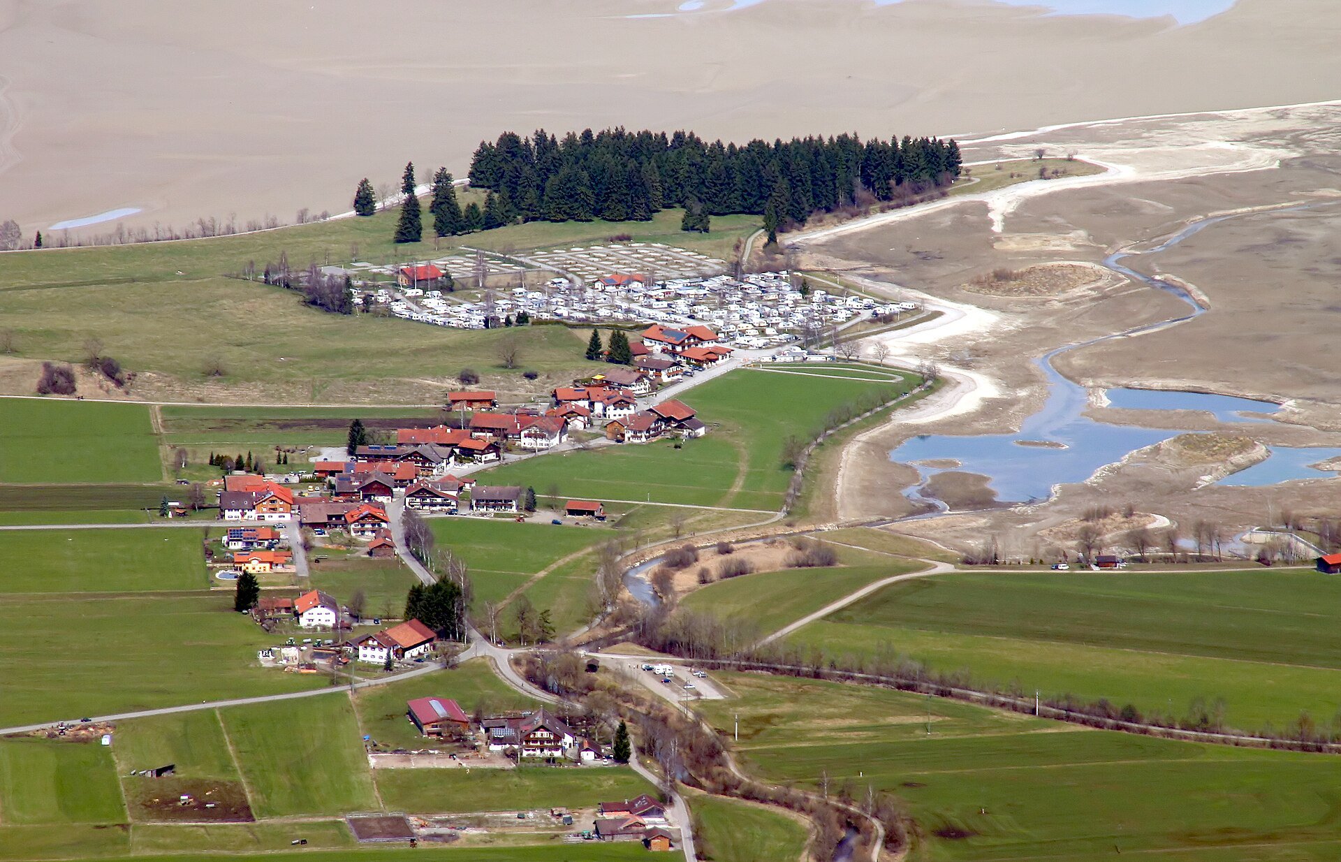 Tegelberg – Aussichtsberg mit Seilbahn, Rodelbahn und Drachenfliegern.